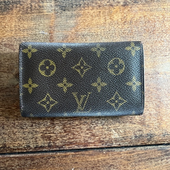 AUTHENTIC Louis Vuitton portemonnaie trésor wallet - Picture 6 of 16
